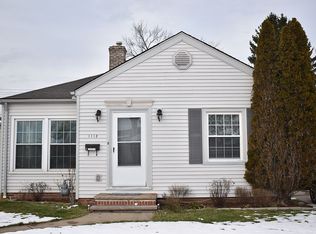 1112 Dartmoor Ave, Parma, OH