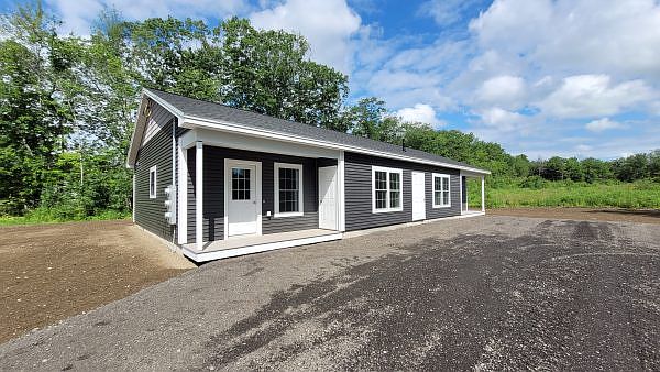 1st image of 119 Griffin Rd #119