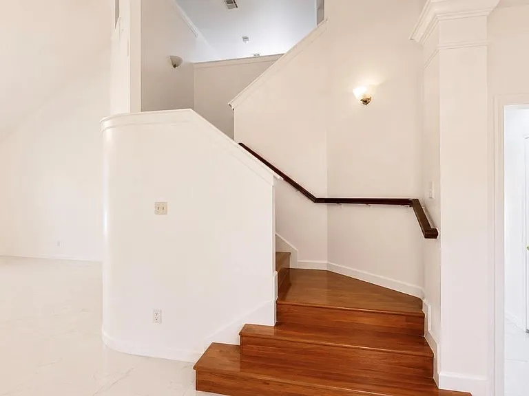 423 Blossomwood Dr — Photo 21
