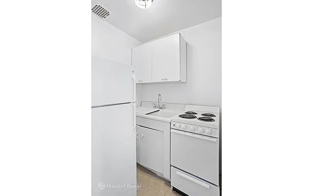 Rented by Douglas Elliman | media 9