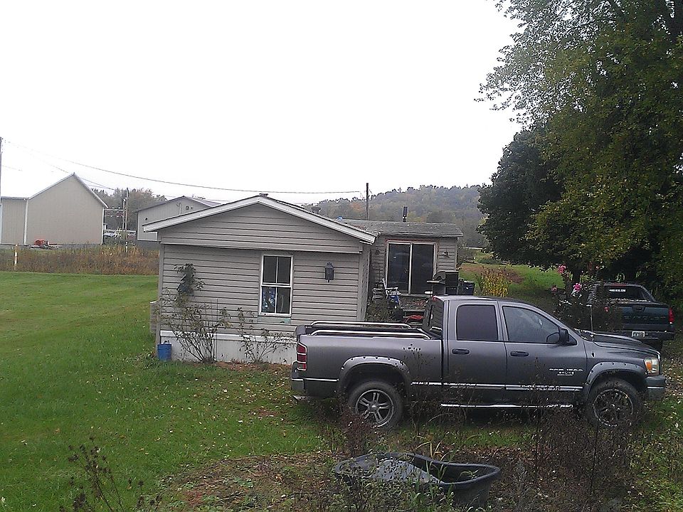 1st image of 823 E Porter St