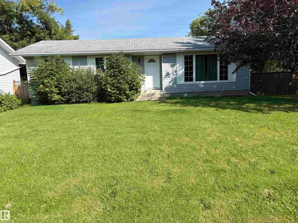 4703 59th St, Cold Lake, AB T9M 1T8