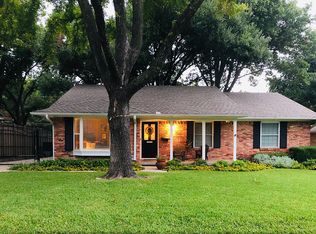 6221 Woodcrest Ln, Dallas, TX 75214