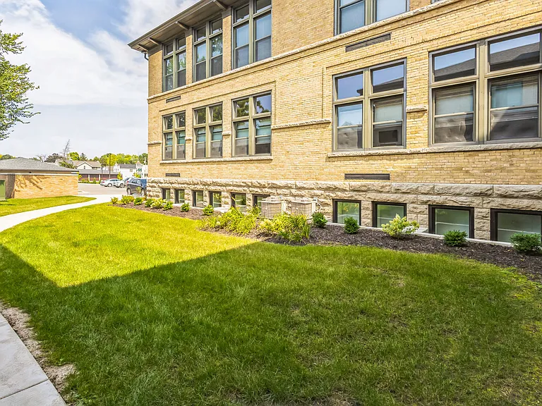Smith School Lofts — Photo 16