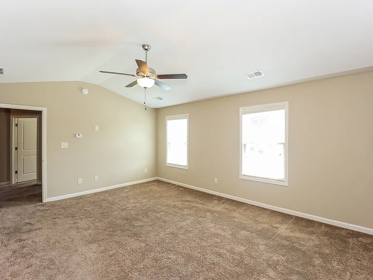 114 Saint Charles Pl — Photo 15