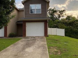 121 Cody Dr, Enterprise, AL 36330