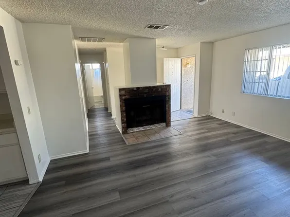 Tonekai, 15515 Tonekai Rd APT D, Apple Valley, CA 92307