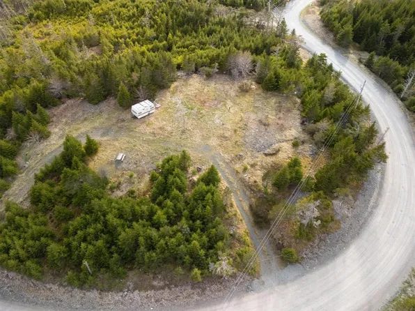 16 Deer Park Road, Salmonier Line, NL A1Y1C6