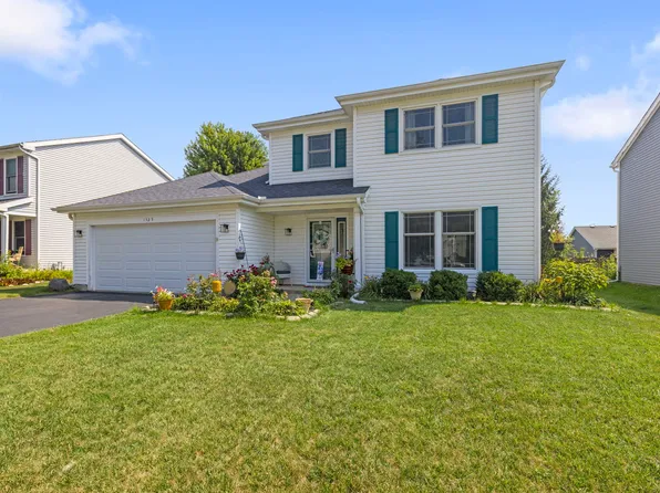 1525 Candlewood Dr, Crystal Lake, IL 60014