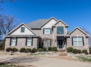 12207 Sunset Ter, Saint Louis, MO