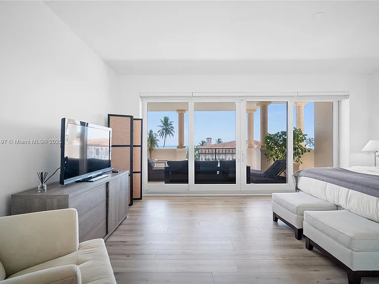 19234 Fisher Island Dr #19234 — Photo 20
