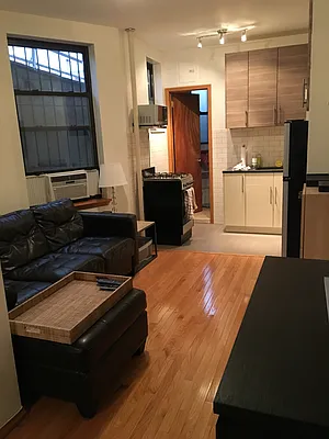 Rented by Warren T Real Estate Corp. | media 20