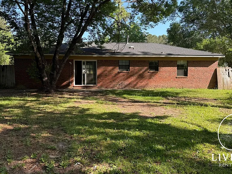 70 Thornton Dr NE — Photo 18
