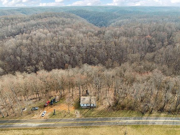 3rd image of 1301 Shepardsville Hwy