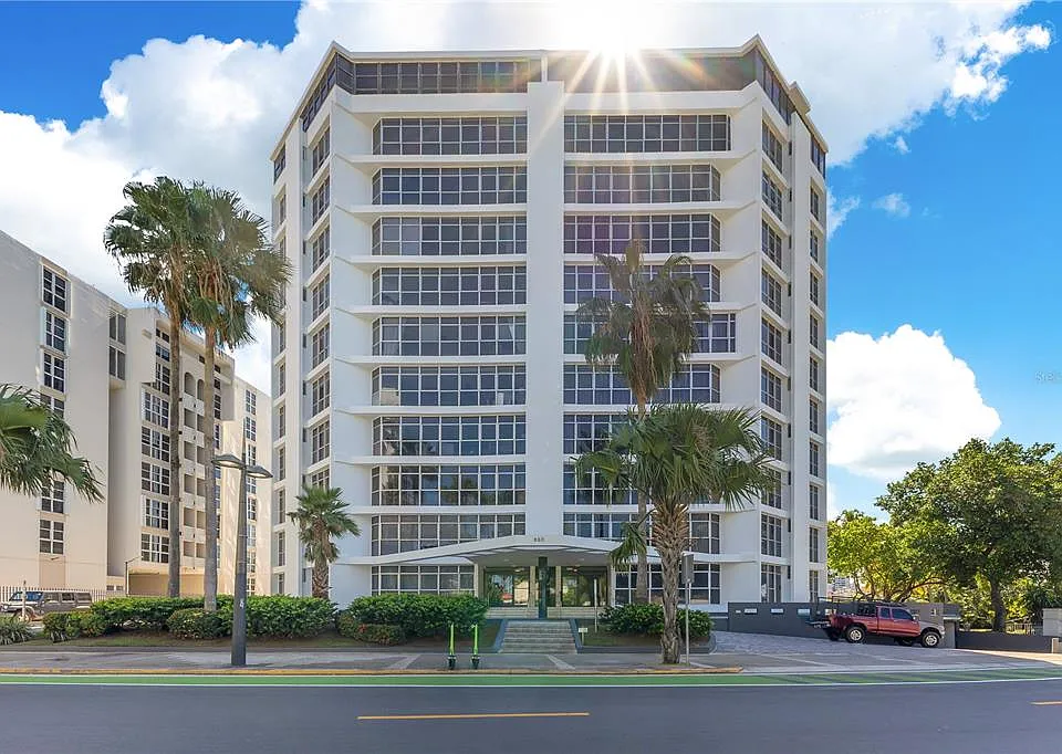 800 Ashford #6-B