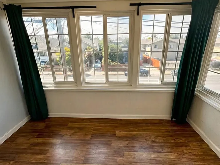 740 Alcatraz Ave #5 — Photo 5