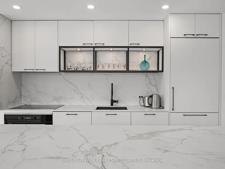 505 Richmond St W #1216 — Photo 8