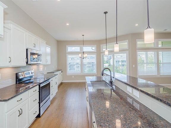3rd image of 7515 Devonshire Dr #24-303