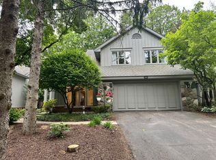4908 Fairway Ridge Cir UNIT 17, West Bloomfield, MI 48323