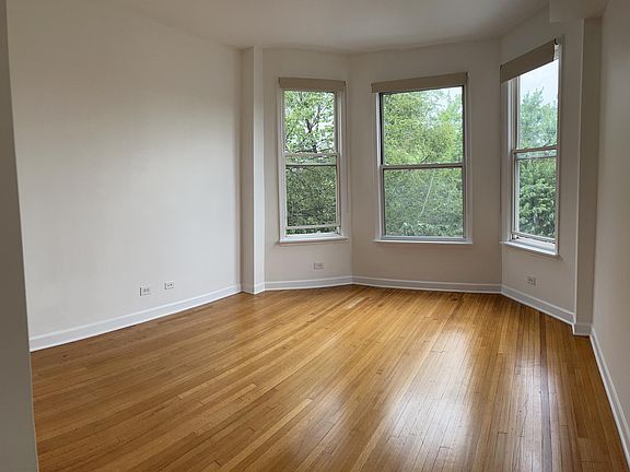 5th image of 3556 W Wrightwood Ave #3N