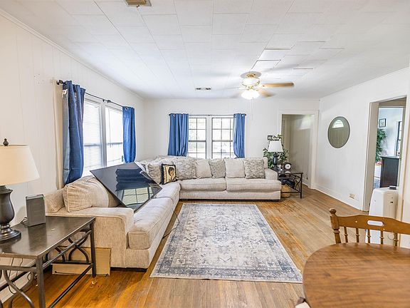 4th image of 1170 Gordon St