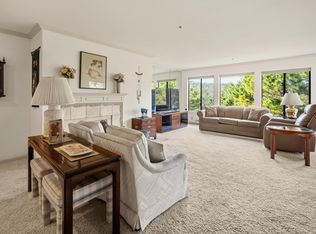 17 Shepherds Knl, Pebble Beach, CA 93953