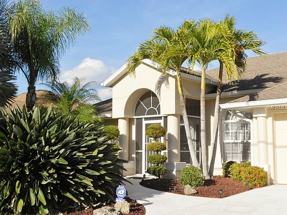 3rd image of 759 Rotonda Cir