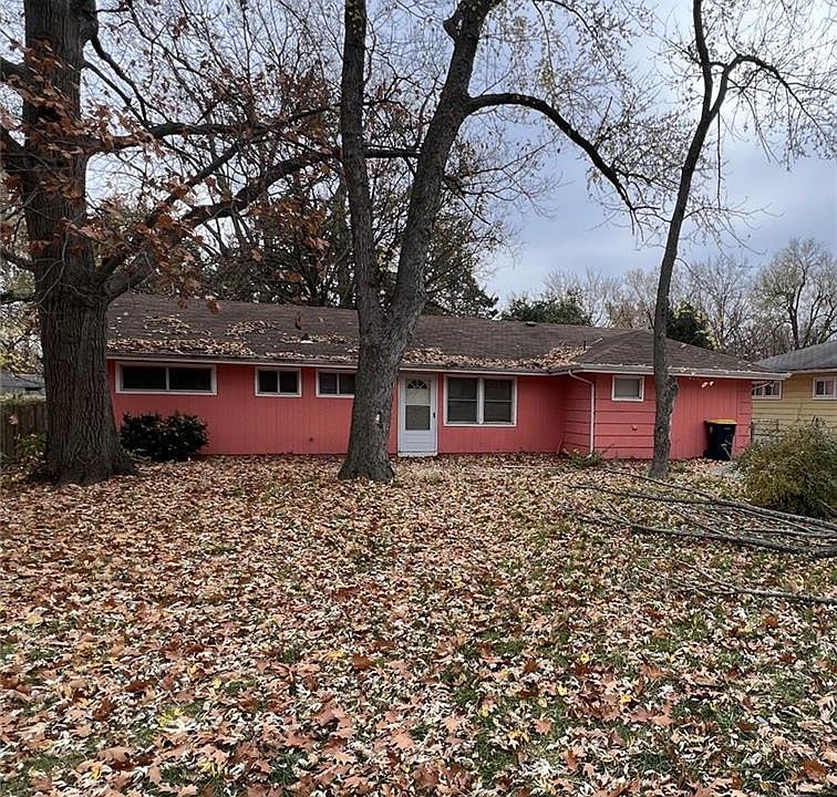 1st image of 7703 E 110th St