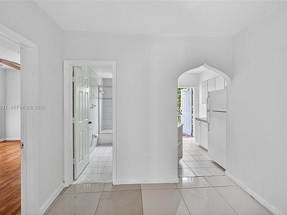 3rd image of 1220 Marseille Dr APT 5
