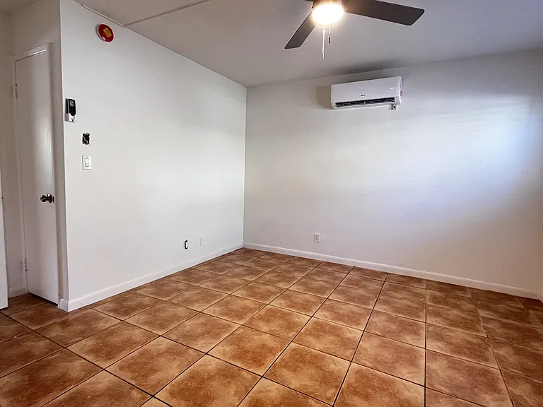 1440 Miami Rd #3 — Photo 9