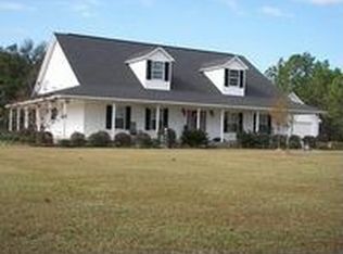 137 Caraway Rd, Alma, GA 31510