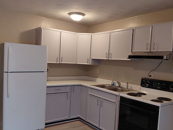 5th image of 233 N 12th St #233