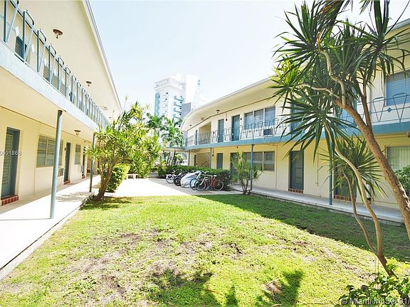 3rd image of 10190 E Bay Harbor Dr APT 5F