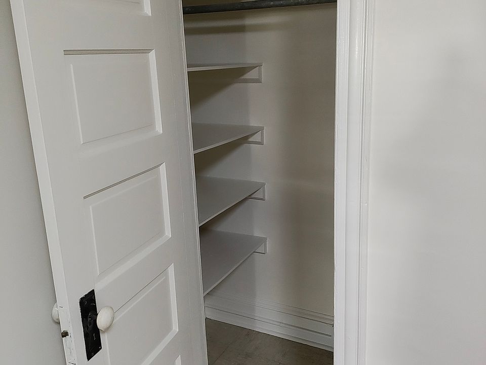 2nd image of 9 W Ward St #5