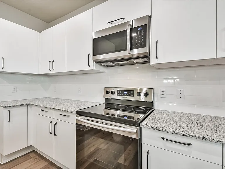9800 Grosbeak Ln — Photo 9