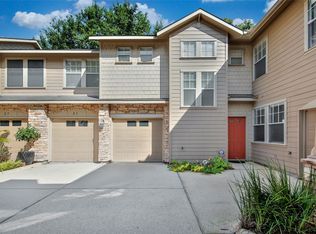 23 Scarlet Woods Ct, Spring, TX 77380