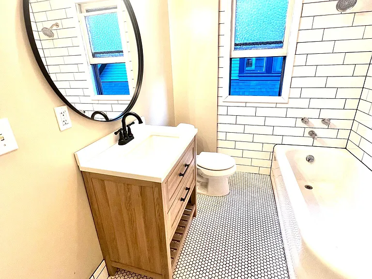 2433 NE Clackamas St — Photo 13