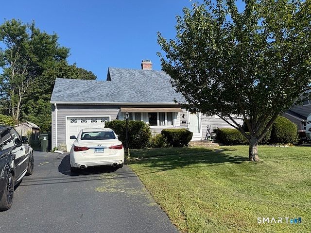 1st image of 28 Regency Drive
