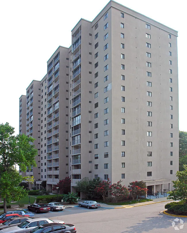 Middleborough Condo — Photo 1