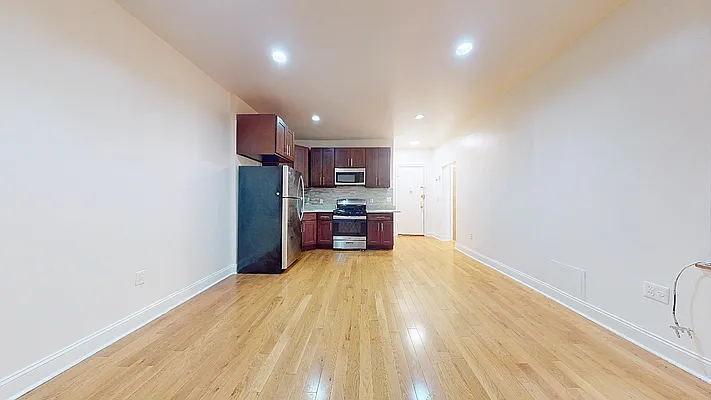 Rented by 346 Realty Group LLC | media 14