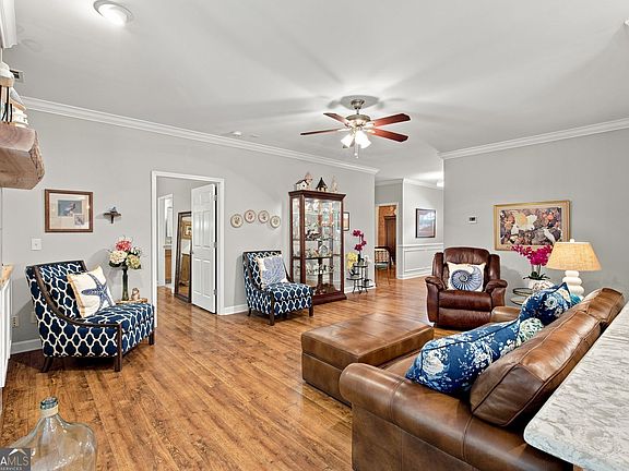 5th image of 129 Holiday Rd Unit 22