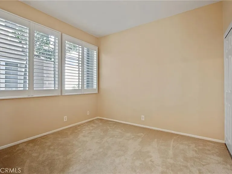 118 Baycrest Ct — Photo 5
