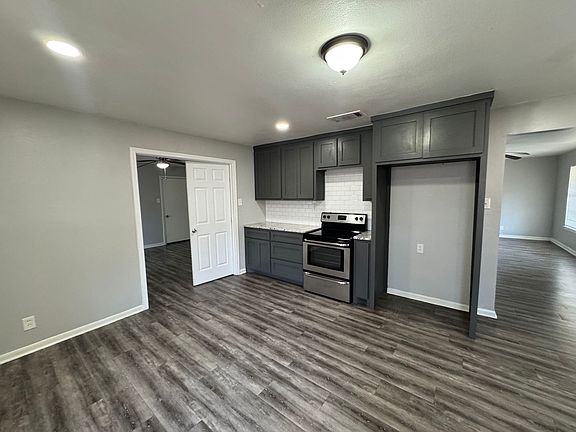 2nd image of 511 Powers St