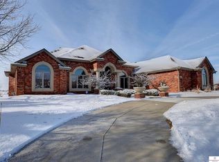 4804 N 196th Cir, Elkhorn, NE 68022