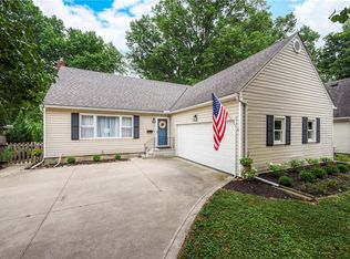 85 Rosewood Dr, Avon Lake, OH 44012