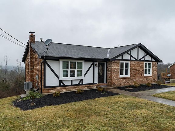 3rd image of 11644 Crestview Ln