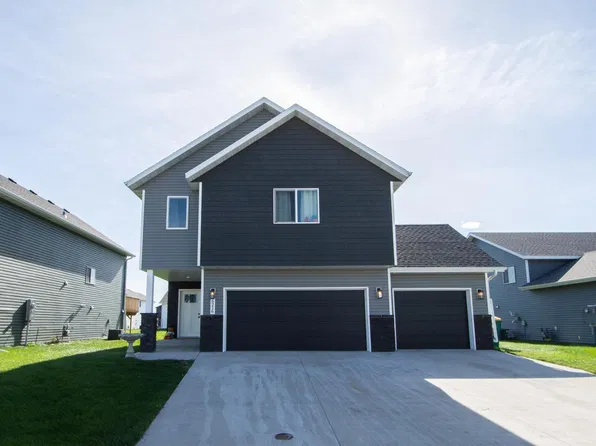 6216 86th Ave S, Horace, ND 58047