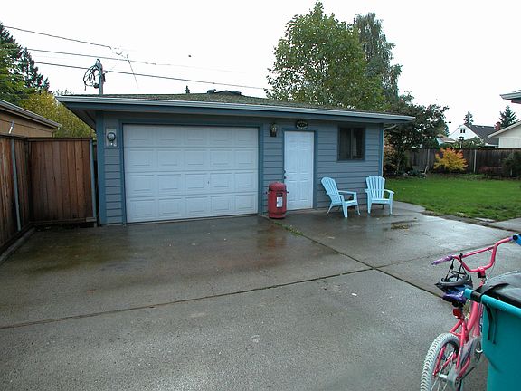 3rd image of 9001 Boulder Ave