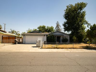 1521 W Juliet Avenue, Tulare, CA, 93274