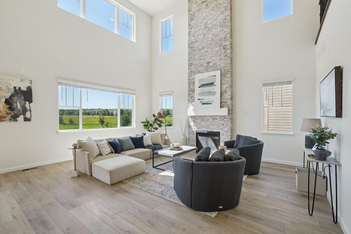 Clayton Cir-1606-008.jpg